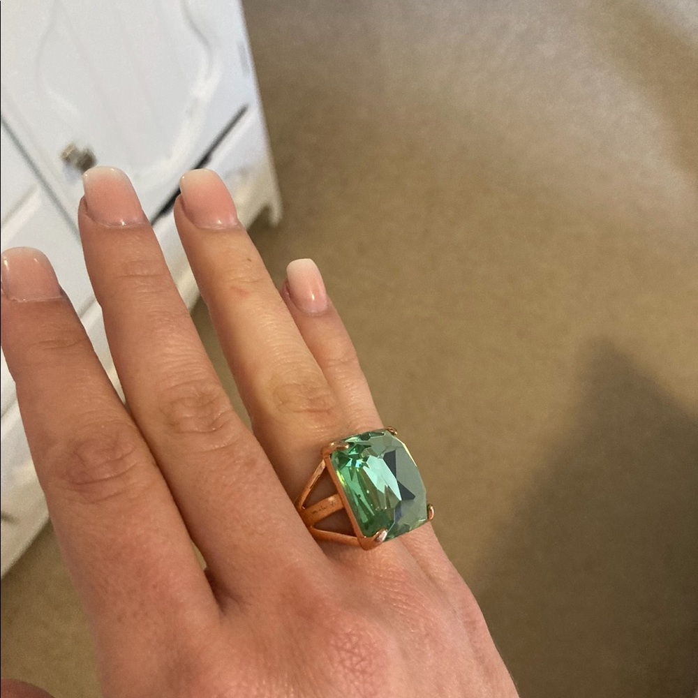 Green ring - Picture 2 of 2